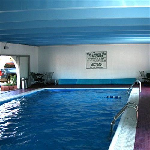 High Chaparral Inn Rocky Ford Удобства фото